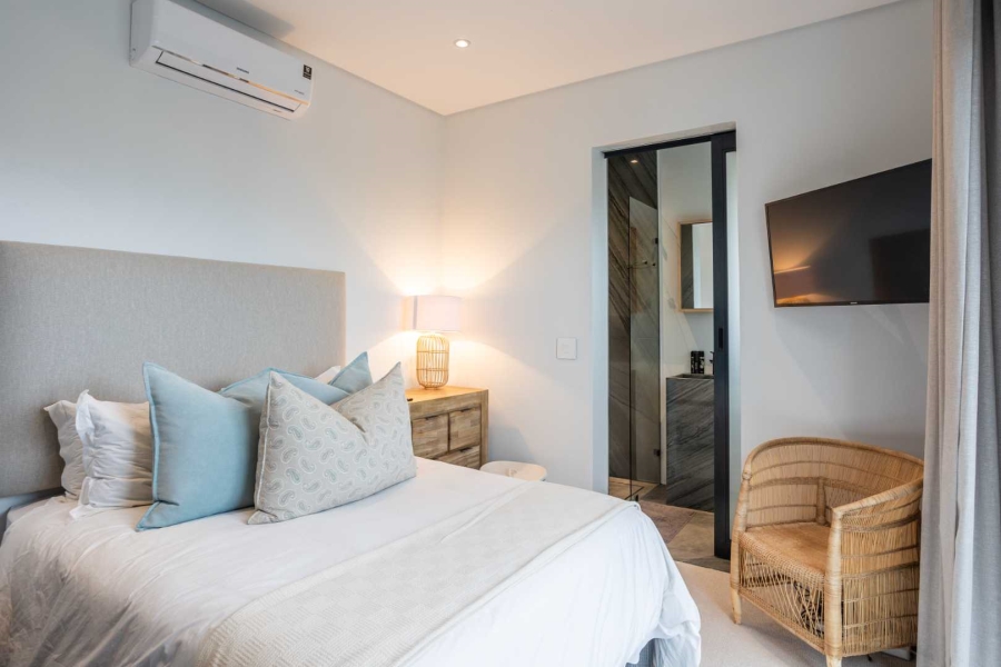 To Let 5 Bedroom Property for Rent in Val De Vie Estate Western Cape